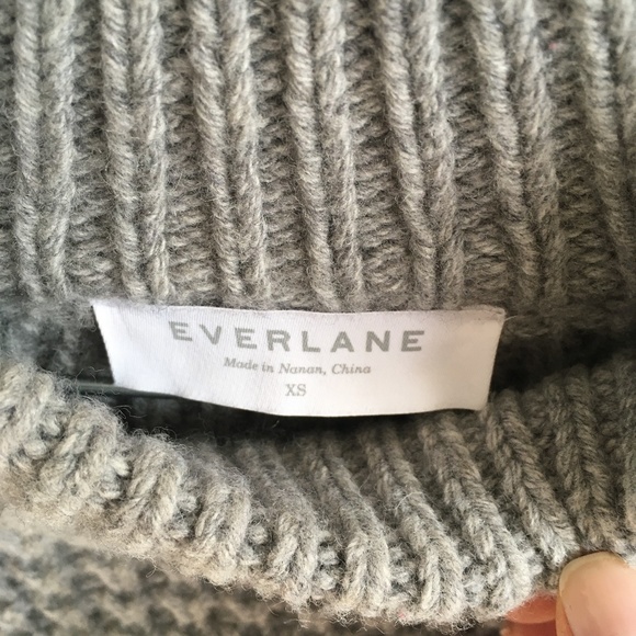XS Everlane Wool-Cashmere Waffle Square Sweater - Picture 2 of 7